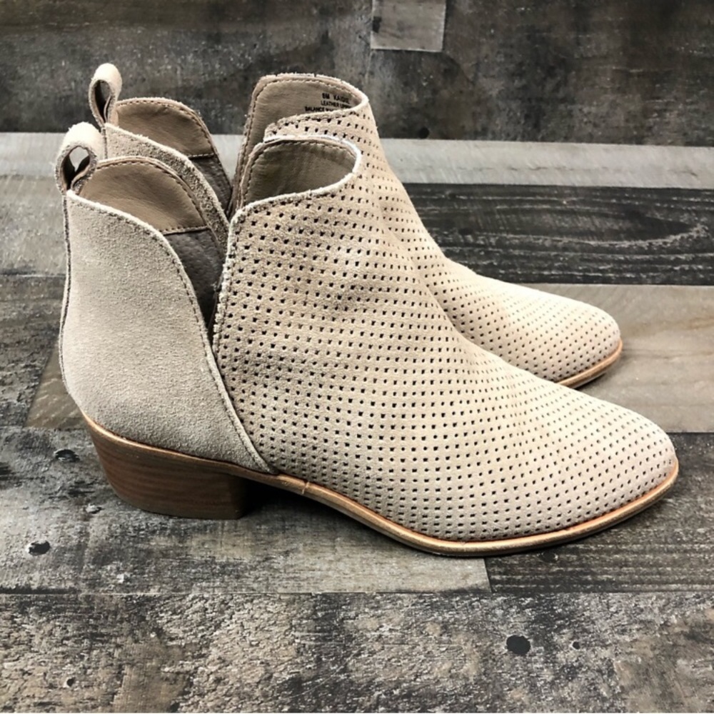 Dolce Vita | Kaidie Ankle Boot | Womens 8